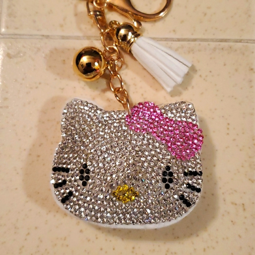 Hello Kitty Keychain Rhinestones Bling Puffy New - Picture 3 of 4